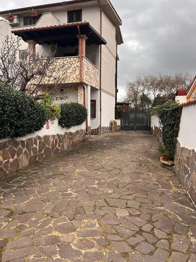 Graziosa Casa Indipendente Vicino Fco Appartamento Casal Palocco
